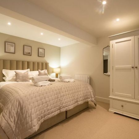 Edge Mere Apartment, Боунес он Уиндърмиър Екстериор снимка